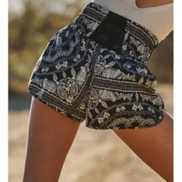 FREE PEOPLE The Way Home Short - Picture 2 of 5